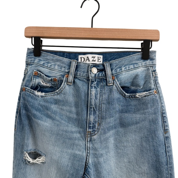 Daze Distressed Straight Leg Jeans - Picture 2 of 8